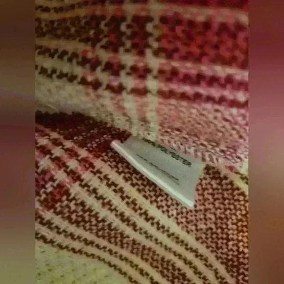 NWOT VICI PLAID CROPPED JACKET - Picture 4 of 5